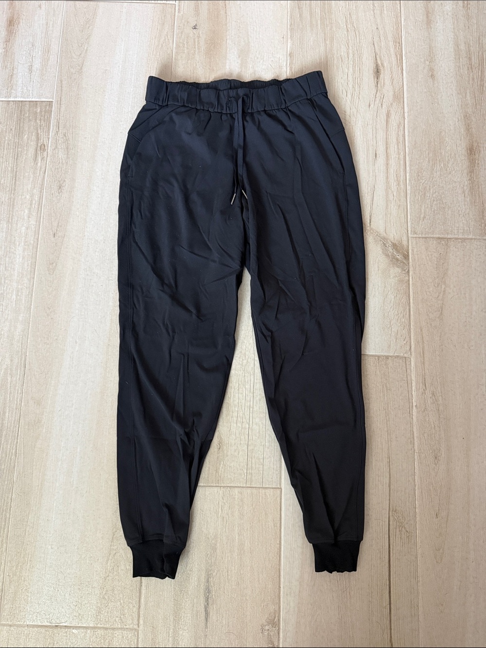 Lululemon Women's Black Stretch Jogger Pants - Elastic Waist & Cuffs size 6